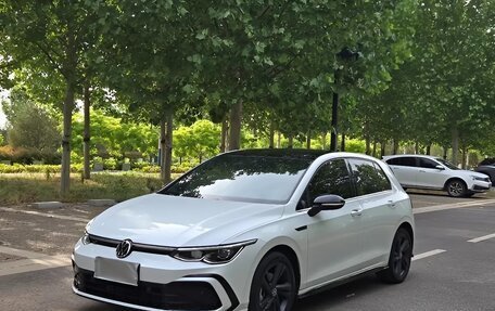 Volkswagen Golf VIII, 2021 год, 2 050 300 рублей, 1 фотография