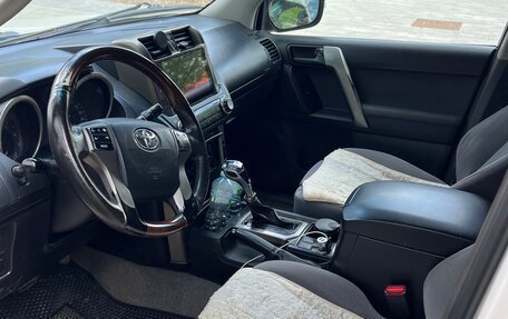 Toyota Land Cruiser Prado 150 рестайлинг 2, 2011 год, 2 350 000 рублей, 5 фотография
