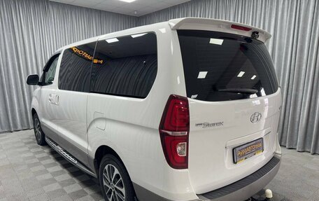 Hyundai Grand Starex Grand Starex I рестайлинг 2, 2020 год, 4 950 000 рублей, 8 фотография