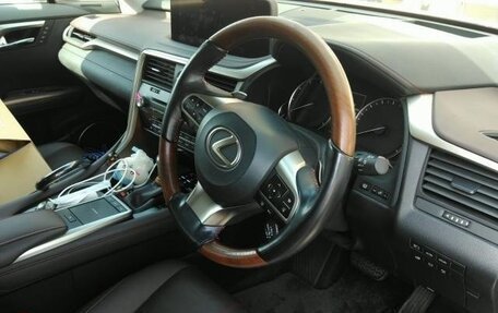 Lexus RX IV рестайлинг, 2021 год, 3 950 000 рублей, 9 фотография