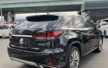 Lexus RX IV рестайлинг, 2021 год, 3 950 000 рублей, 7 фотография