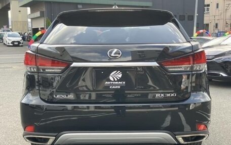 Lexus RX IV рестайлинг, 2021 год, 3 950 000 рублей, 8 фотография