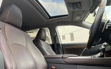 Lexus RX IV рестайлинг, 2021 год, 3 950 000 рублей, 12 фотография