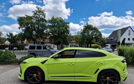 Lamborghini Urus I, 2022 год, 25 760 000 рублей, 3 фотография