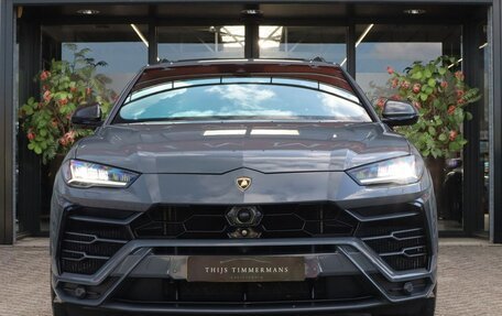 Lamborghini Urus I, 2022 год, 24 000 000 рублей, 2 фотография