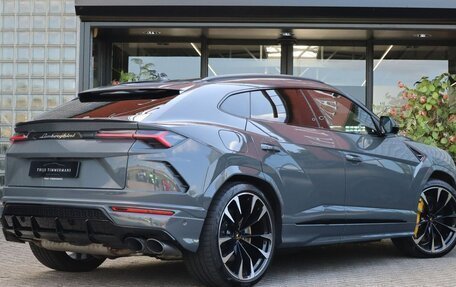Lamborghini Urus I, 2022 год, 24 000 000 рублей, 5 фотография
