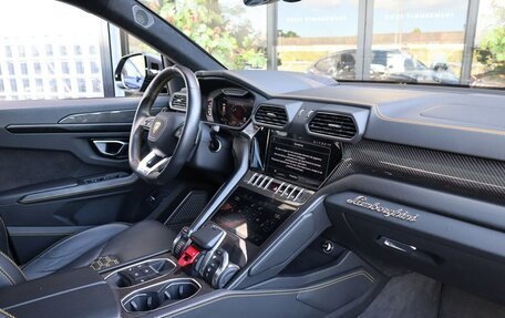 Lamborghini Urus I, 2022 год, 24 000 000 рублей, 10 фотография