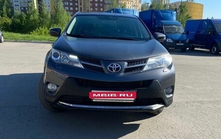 Toyota RAV4, 2013 год, 1 670 000 рублей, 2 фотография