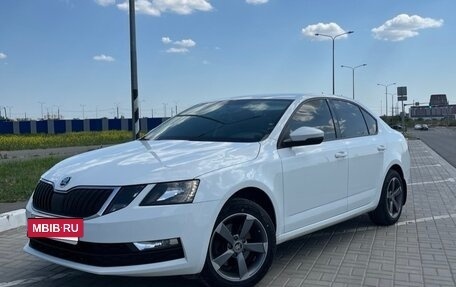 Skoda Octavia, 2017 год, 1 750 000 рублей, 2 фотография