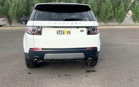 Land Rover Discovery Sport I рестайлинг, 2017 год, 1 790 000 рублей, 6 фотография