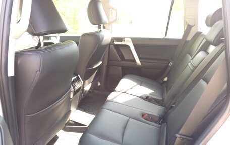 Toyota Land Cruiser Prado 150 рестайлинг 2, 2023 год, 8 450 000 рублей, 6 фотография
