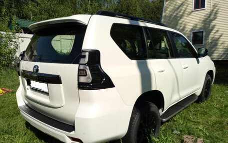 Toyota Land Cruiser Prado 150 рестайлинг 2, 2023 год, 8 450 000 рублей, 4 фотография