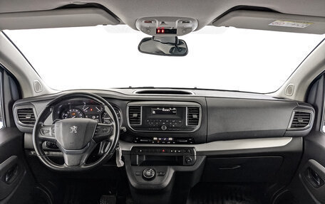 Peugeot Traveller I, 2021 год, 2 720 000 рублей, 14 фотография