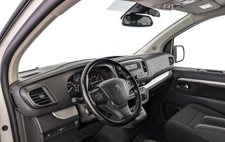 Peugeot Traveller I, 2021 год, 2 720 000 рублей, 15 фотография