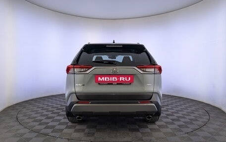 Toyota RAV4, 2020 год, 3 100 000 рублей, 6 фотография