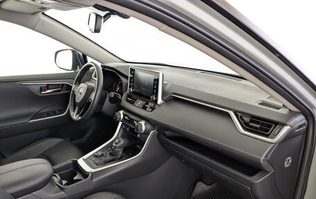 Toyota RAV4, 2020 год, 3 100 000 рублей, 11 фотография