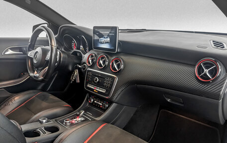 Mercedes-Benz A-Класс AMG, 2015 год, 2 490 000 рублей, 11 фотография