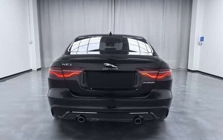 Jaguar XE I рестайлинг, 2021 год, 2 380 000 рублей, 3 фотография