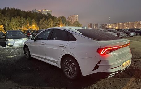 KIA K5, 2022 год, 2 100 000 рублей, 9 фотография