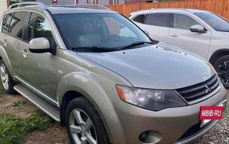 Mitsubishi Outlander III рестайлинг 3, 2008 год, 970 000 рублей, 4 фотография