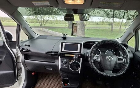 Toyota Wish II, 2012 год, 7 фотография