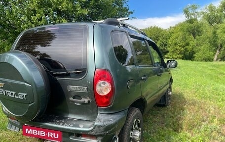 Chevrolet Niva I рестайлинг, 2006 год, 400 000 рублей, 5 фотография