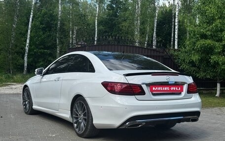 Mercedes-Benz E-Класс, 2013 год, 1 900 000 рублей, 4 фотография