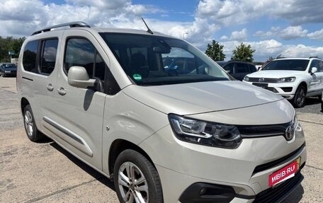 Toyota ProAce II, 2021 год, 2 420 000 рублей, 2 фотография