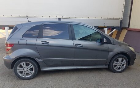 Mercedes-Benz B-Класс, 2010 год, 620 000 рублей, 2 фотография