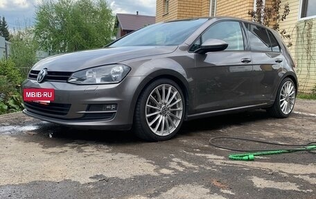 Volkswagen Golf VII, 2014 год, 1 380 000 рублей, 2 фотография