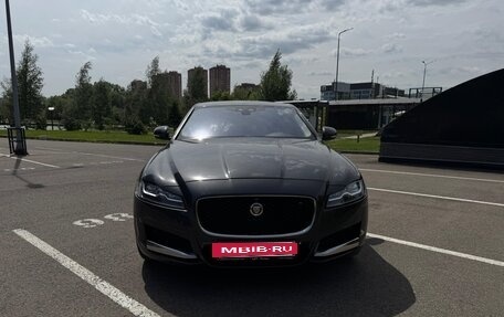 Jaguar XF II, 2016 год, 1 870 000 рублей, 15 фотография