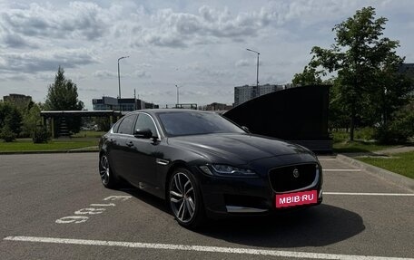 Jaguar XF II, 2016 год, 1 870 000 рублей, 14 фотография