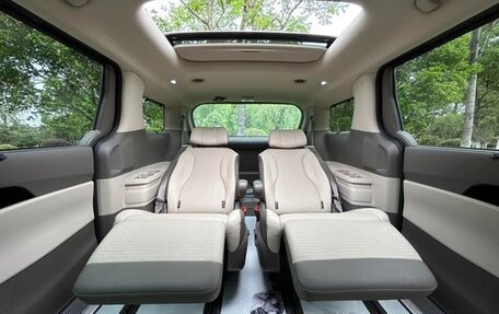 KIA Carnival, 2021 год, 2 680 300 рублей, 8 фотография