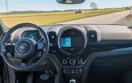 MINI Countryman II (F60), 2022 год, 2 970 000 рублей, 5 фотография
