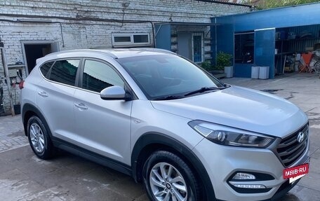 Hyundai Tucson III, 2018 год, 2 350 000 рублей, 4 фотография