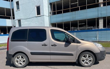 Peugeot Partner II рестайлинг 2, 2011 год, 700 000 рублей, 5 фотография