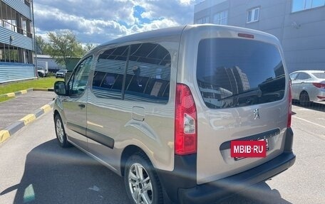 Peugeot Partner II рестайлинг 2, 2011 год, 700 000 рублей, 2 фотография