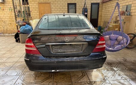 Mercedes-Benz E-Класс, 2005 год, 830 000 рублей, 3 фотография