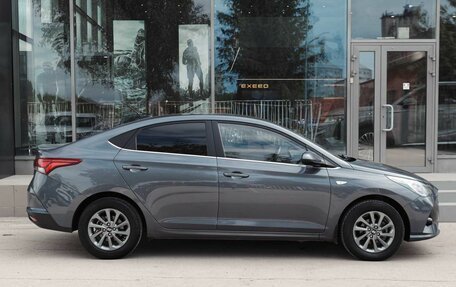 Hyundai Solaris II рестайлинг, 2022 год, 1 950 000 рублей, 4 фотография