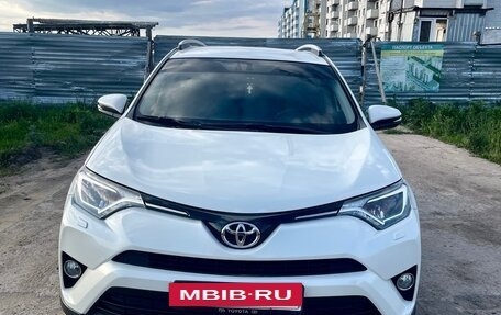 Toyota RAV4, 2016 год, 3 000 000 рублей, 3 фотография