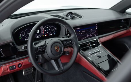 Porsche Panamera, 2024 год, 18 490 000 рублей, 8 фотография