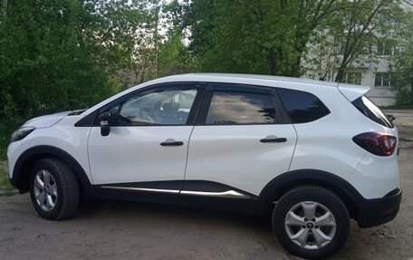 Renault Kaptur I рестайлинг, 2018 год, 1 100 000 рублей, 4 фотография