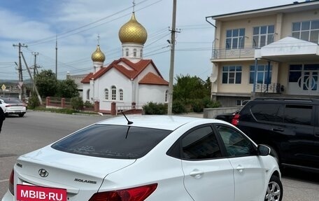 Hyundai Solaris II рестайлинг, 2012 год, 700 000 рублей, 3 фотография