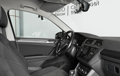 Volkswagen Tiguan II, 2018 год, 2 688 400 рублей, 5 фотография