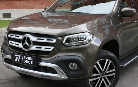 Mercedes-Benz X-Класс I, 2018 год, 4 500 000 рублей, 3 фотография