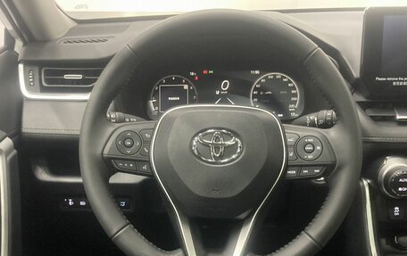 Toyota RAV4, 2024 год, 4 099 000 рублей, 11 фотография