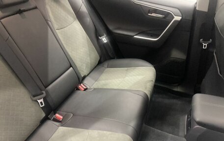 Toyota RAV4, 2024 год, 4 099 000 рублей, 17 фотография