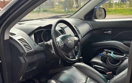 Mitsubishi Outlander III рестайлинг 3, 2007 год, 1 300 000 рублей, 4 фотография