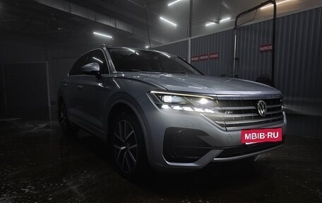 Volkswagen Touareg III, 2018 год, 4 300 000 рублей, 3 фотография
