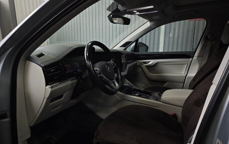 Volkswagen Touareg III, 2018 год, 4 300 000 рублей, 9 фотография